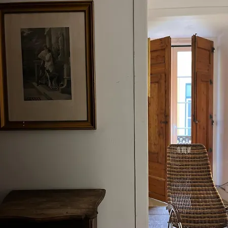 Asul B&B-2